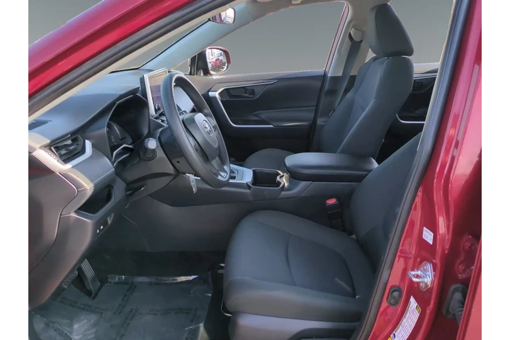 $38500 : Toyota RAV4 2025 LE 4dr SUV image 9