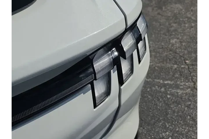 $31990 : Ford Mustang Mach-E 2024 Pre image 9