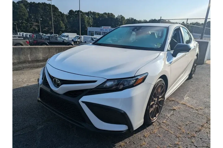 $27491 : Toyota Camry 2023 SE 4dr Sed image 2