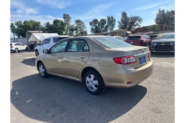 $12999 : 2011 Corolla S image 7