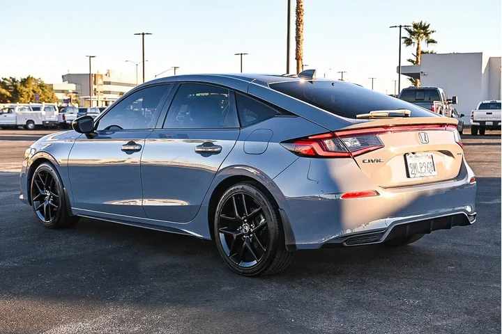 Honda Civic 2024 Sport 4dr H image 6