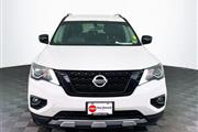 $16574 : PRE-OWNED 2019 NISSAN PATHFIN thumbnail