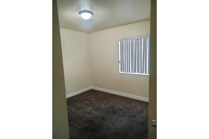 $1000 : RENTO RECAMARA image 1