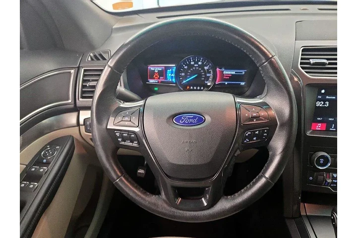 $17998 : Ford Explorer 2019 XLT 4dr S image 10
