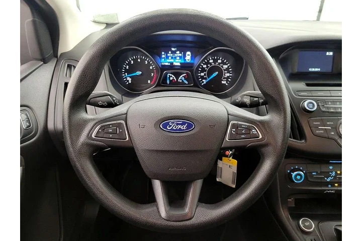 $9998 : Ford Focus 2015 S 4dr Sedan image 10