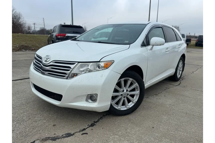 $9999 : 2012 Venza LE I4 FWD image 2