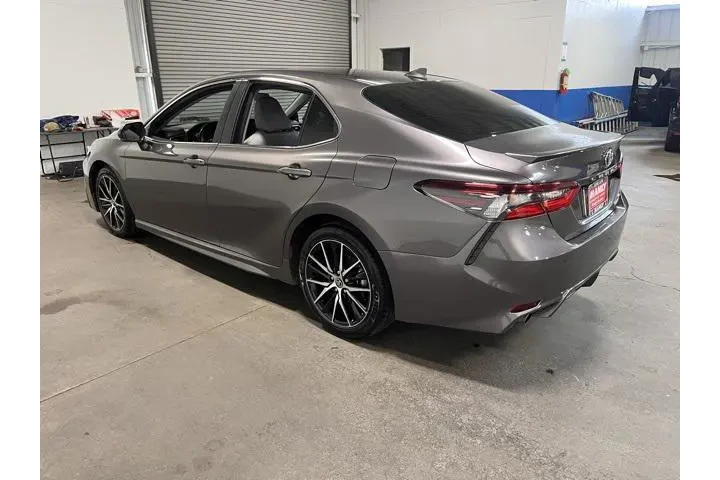 $24588 : Toyota Camry Hybrid 2024 SE image 5