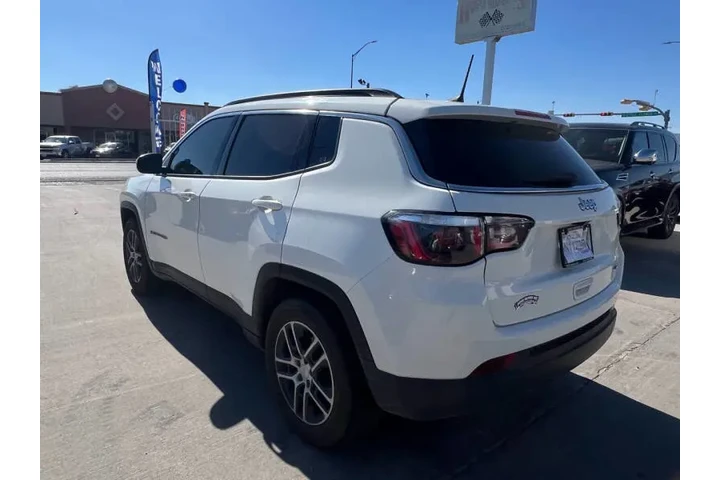 $12900 : 2018 Compass Altitude image 6