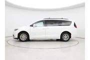 $23998 : Chrysler Pacifica 2022 Touri thumbnail