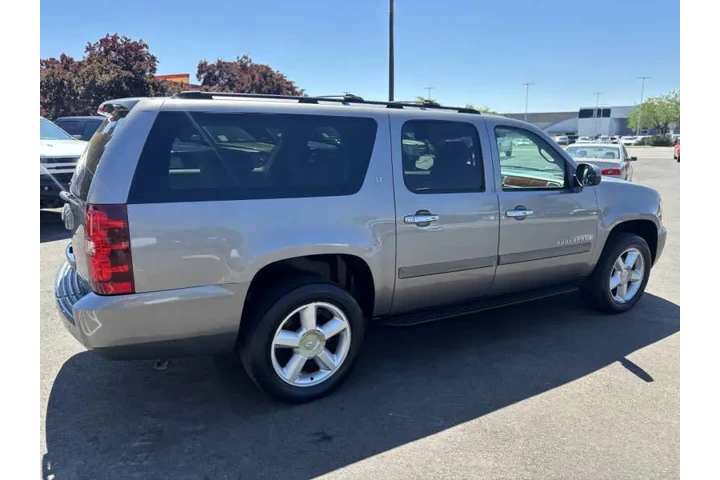 $5992 : 2007 Suburban LT image 10