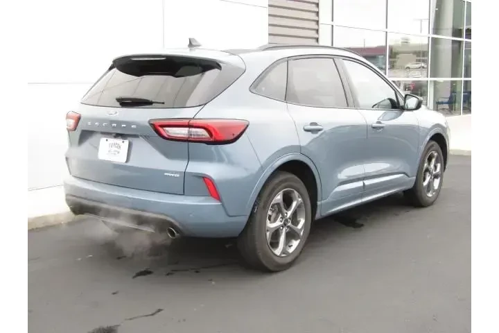 $25999 : Ford Escape 2023 AWD ST-Line image 6