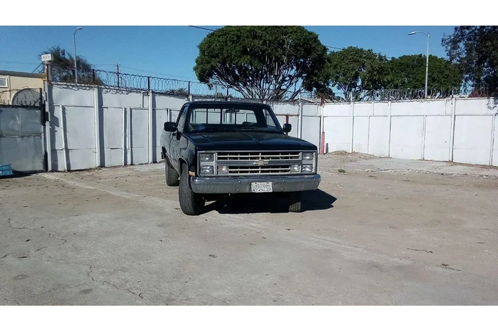 $140000 : Vendo una Chevrolet Classic image 2