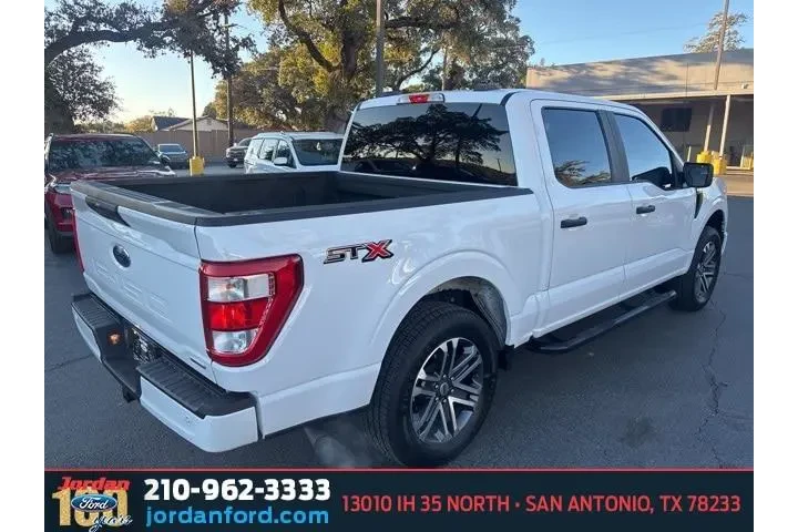$27237 : Ford F-150 2021 4x2 XL 4dr S image 8