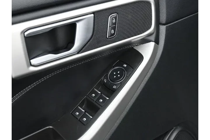 $28900 : Ford Explorer 2023 XLT 4dr S image 10