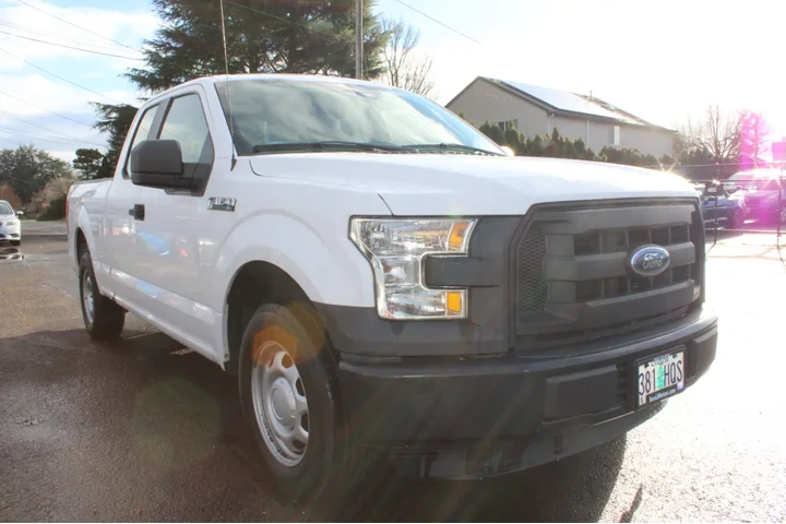 $11995 : 2015 F-150 2WD SuperCab 145" image 8