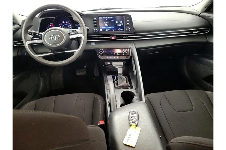 $18998 : Hyundai ELANTRA 2021 SEL 4dr image 9