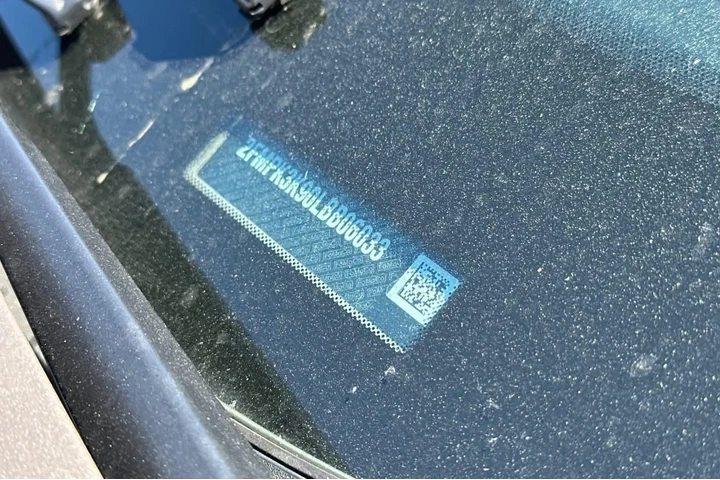 $24981 : Ford Edge 2020 Titanium 4dr image 2