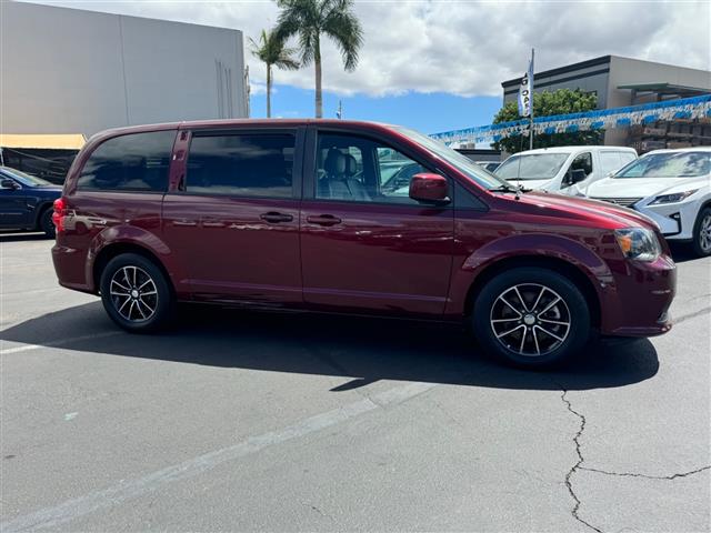 $17995 : 2018 Grand Caravan image 4