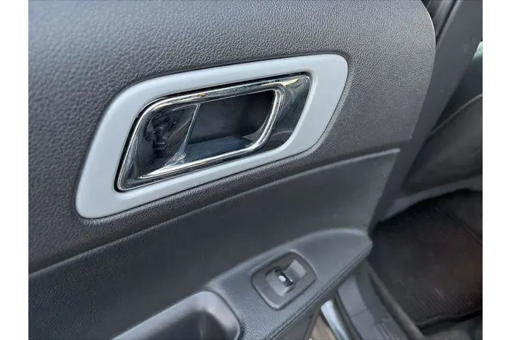 $13900 : Ford Explorer 2015 AWD Sport image 7