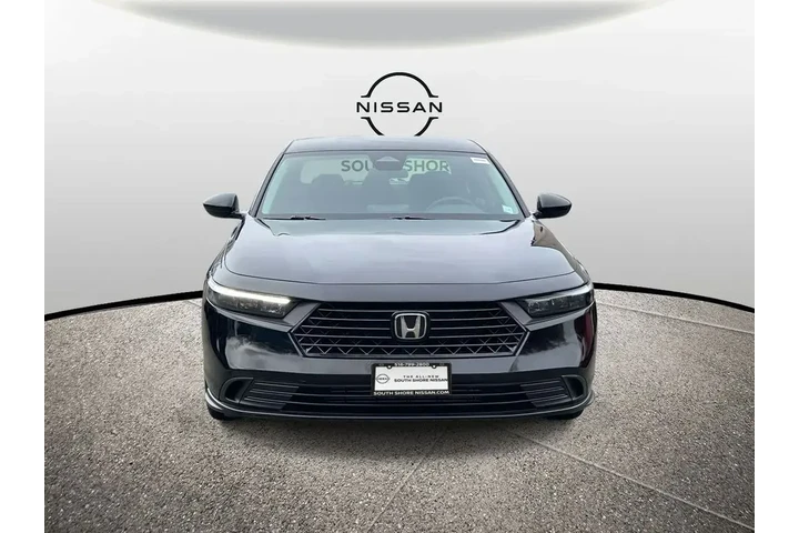 $23375 : Honda Accord 2025 LX 4dr Sed image 2