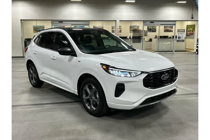 $22190 : Ford Escape 2023 AWD ST-Line image 10