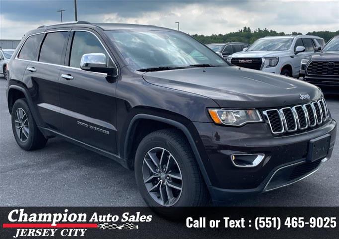 Used 2017 Grand Cherokee Limi image 4