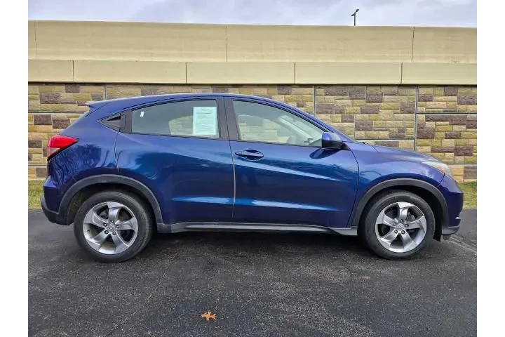 $12495 : Honda HR-V 2017 LX 4dr Cross image 4