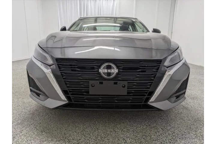 $21897 : Nissan Altima 2024 2.5 SV 4d image 8