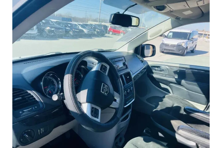 $5999 : 2015 Grand Caravan SE image 10