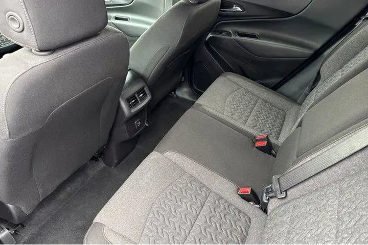 $18893 : Chevrolet Equinox 2024 4x4 L image 6