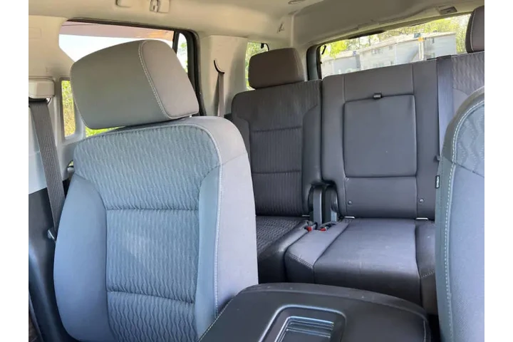 $22495 : 2019 Tahoe LS image 7