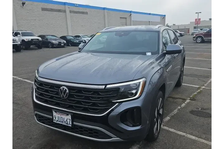 $28500 : Volkswagen Atlas Cross Sport image 1