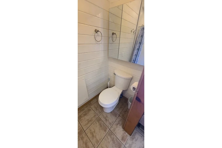 $600 : Cuarto en Lake Arrowhead image 8
