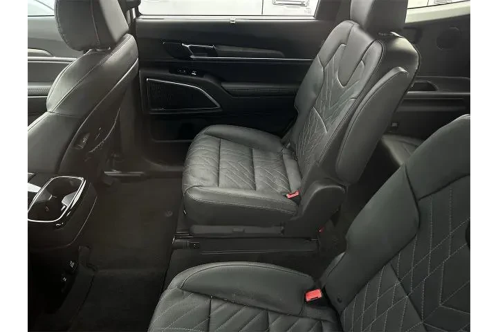 $39983 : Kia Telluride 2023 AWD SX 4d image 6