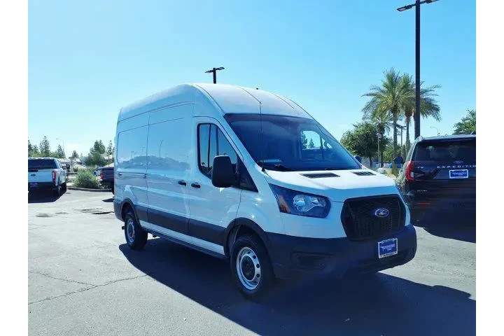 $39988 : Ford Transit 2023 250 3dr LW image 8