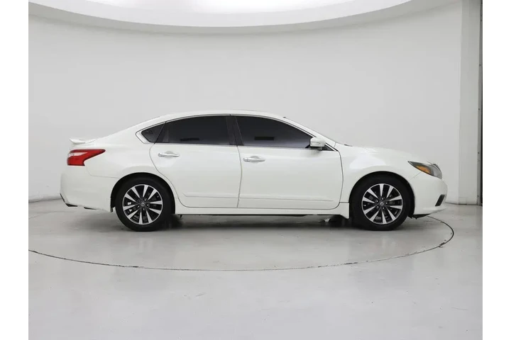 $13998 : Nissan Altima 2017 2.5 SL 4d image 7