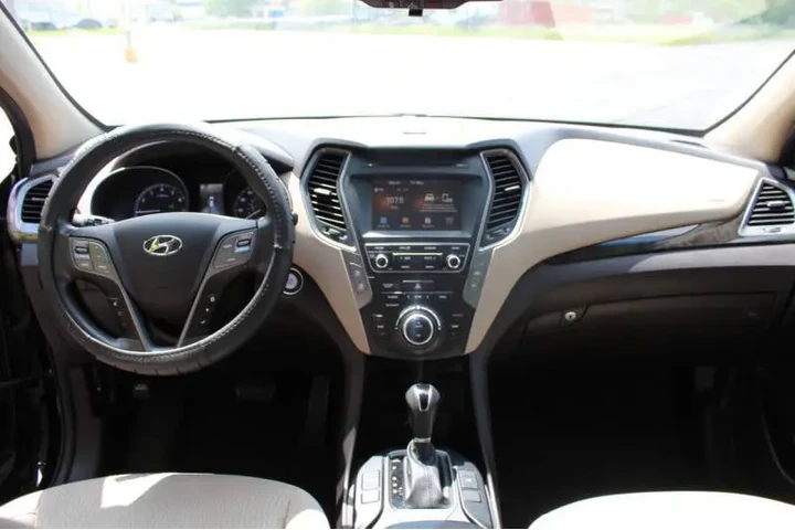 2017 Santa Fe Sport 2.4L image 10