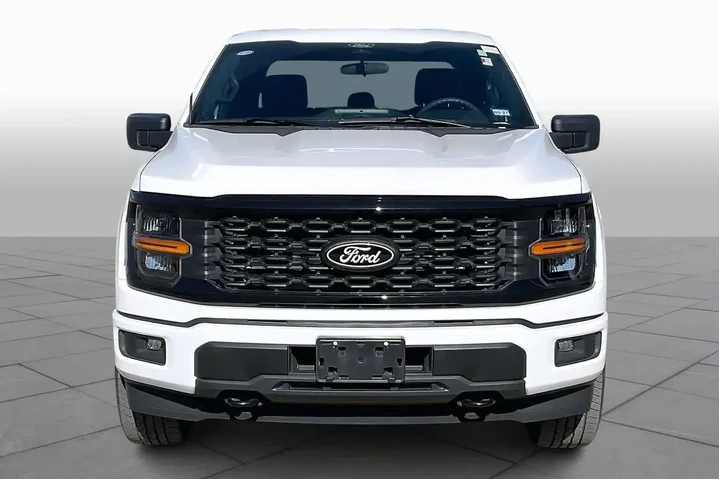 $38318 : Ford F-150 2025 4x4 STX 4dr image 3