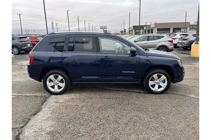 $8897 : Jeep Compass 2016 Sport 4dr image 9