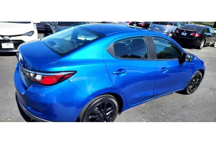 $9999 : 2016 iA image 3