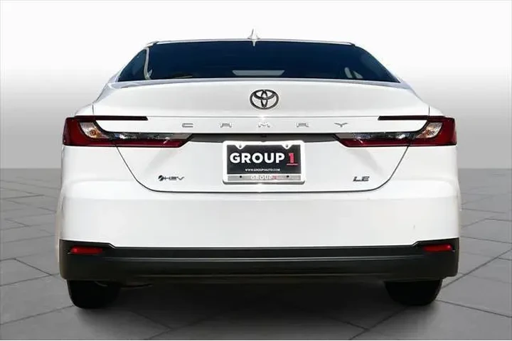 $26725 : Toyota Camry 2025 LE 4dr Sed image 5