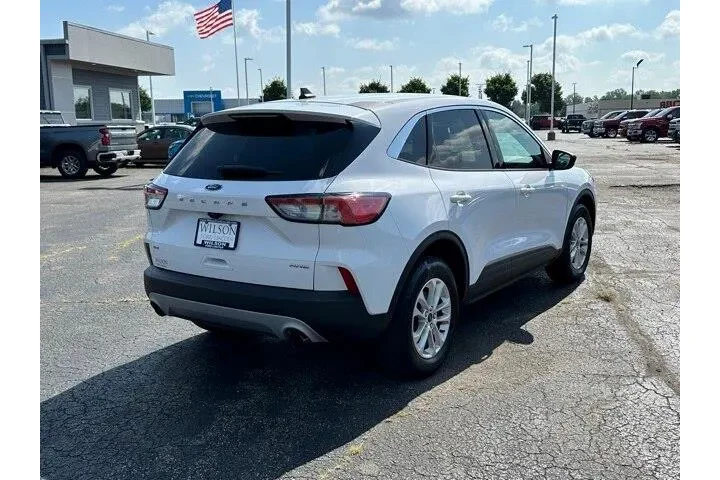 $22900 : Ford Escape 2022 AWD SE 4dr image 3