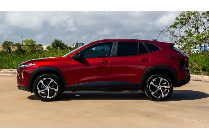 $19727 : Chevrolet Trax 2024 RS 4dr C image 4