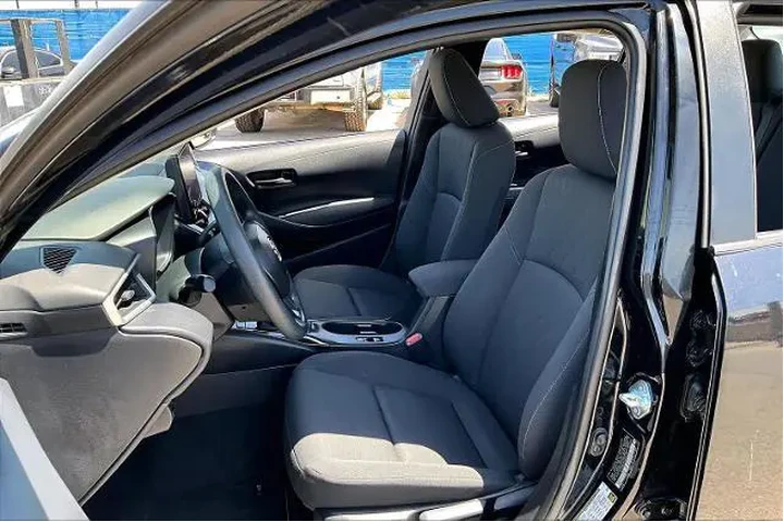 $21938 : Toyota Corolla 2024 LE 4dr S image 8