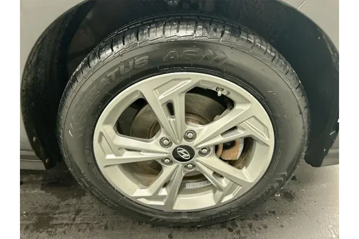 $18283 : Hyundai KONA 2022 AWD SEL 4d image 8