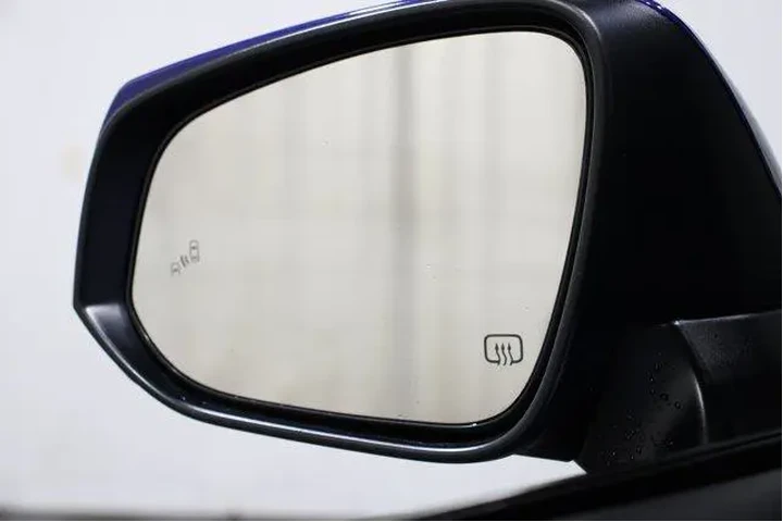 $27411 : Toyota Corolla Cross 2022 AW image 8