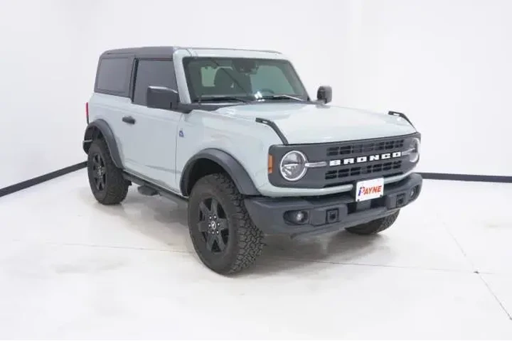 $39995 : Ford Bronco 2024 4x4 Black D image 3