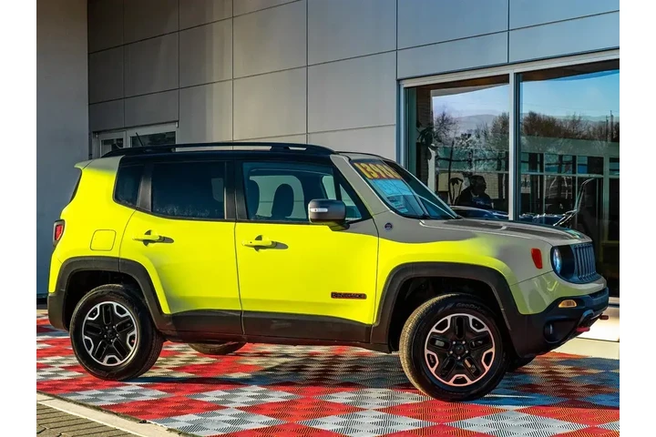 $12488 : Jeep Renegade 2017 4x4 Trail image 3