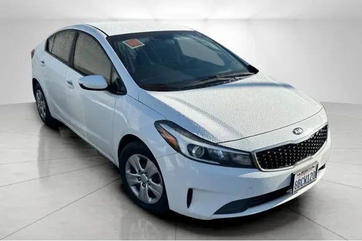 $9995 : Kia Forte 2017 LX 4dr Sedan image 1