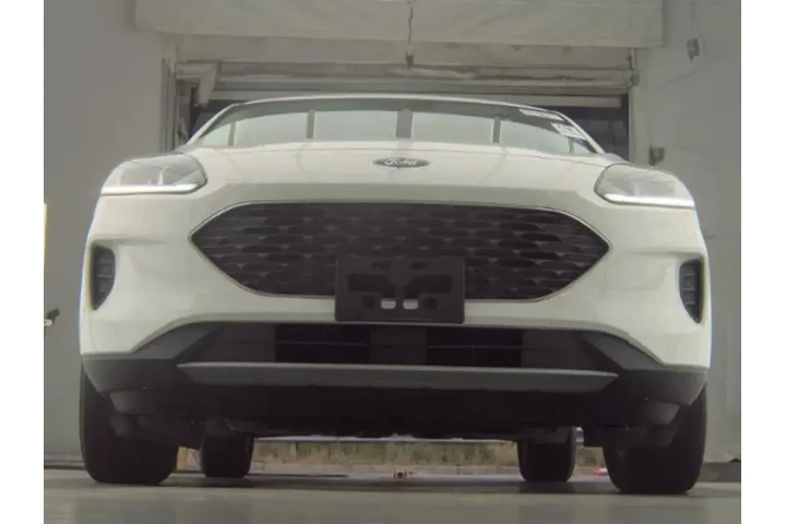 $17990 : Ford Escape 2022 AWD SE 4dr image 3